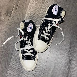 Comme des Gracons Play